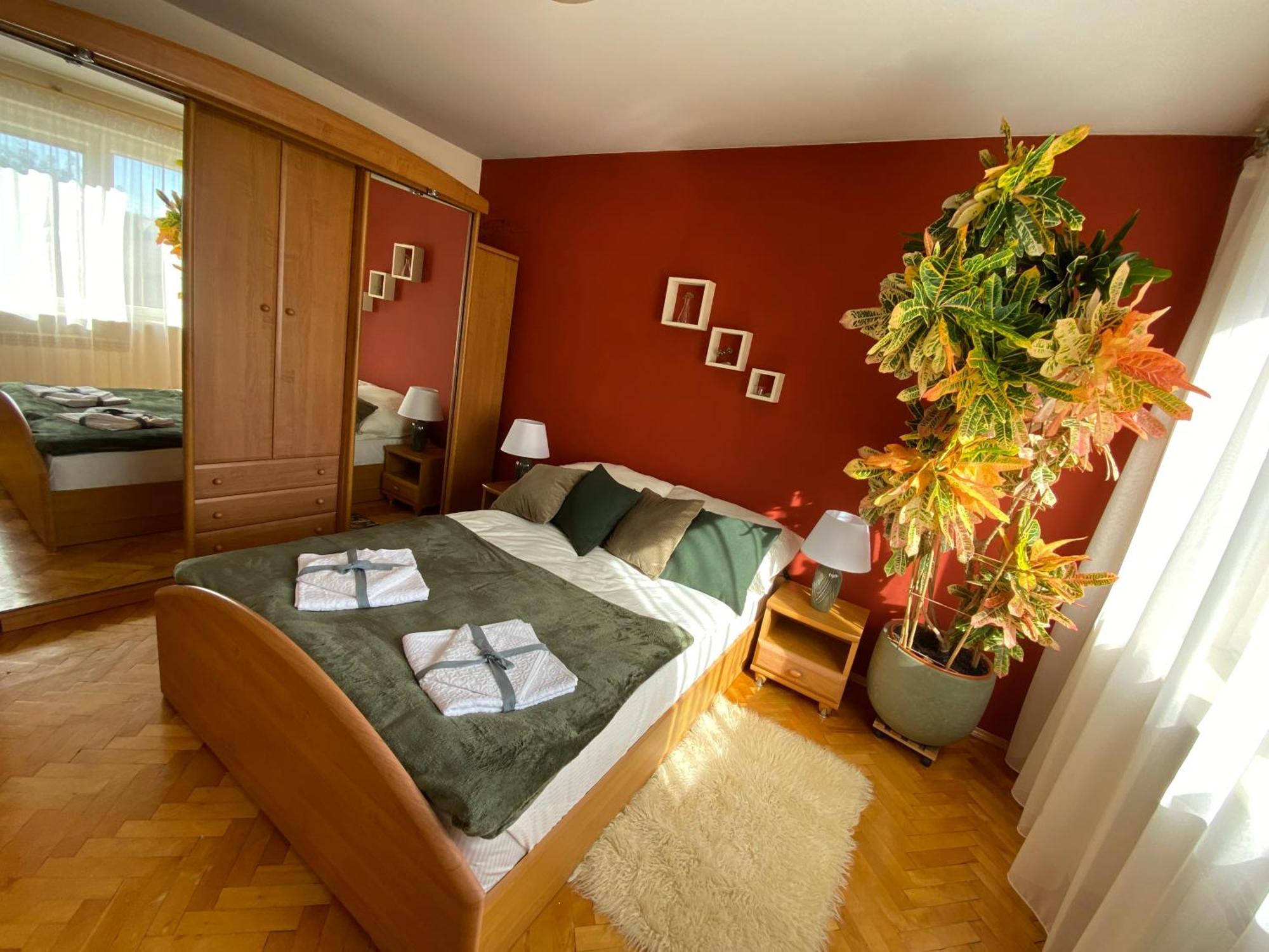 Przytulny Dom Pod Jabloniami Przy Targach Kielce Villa Exteriör bild