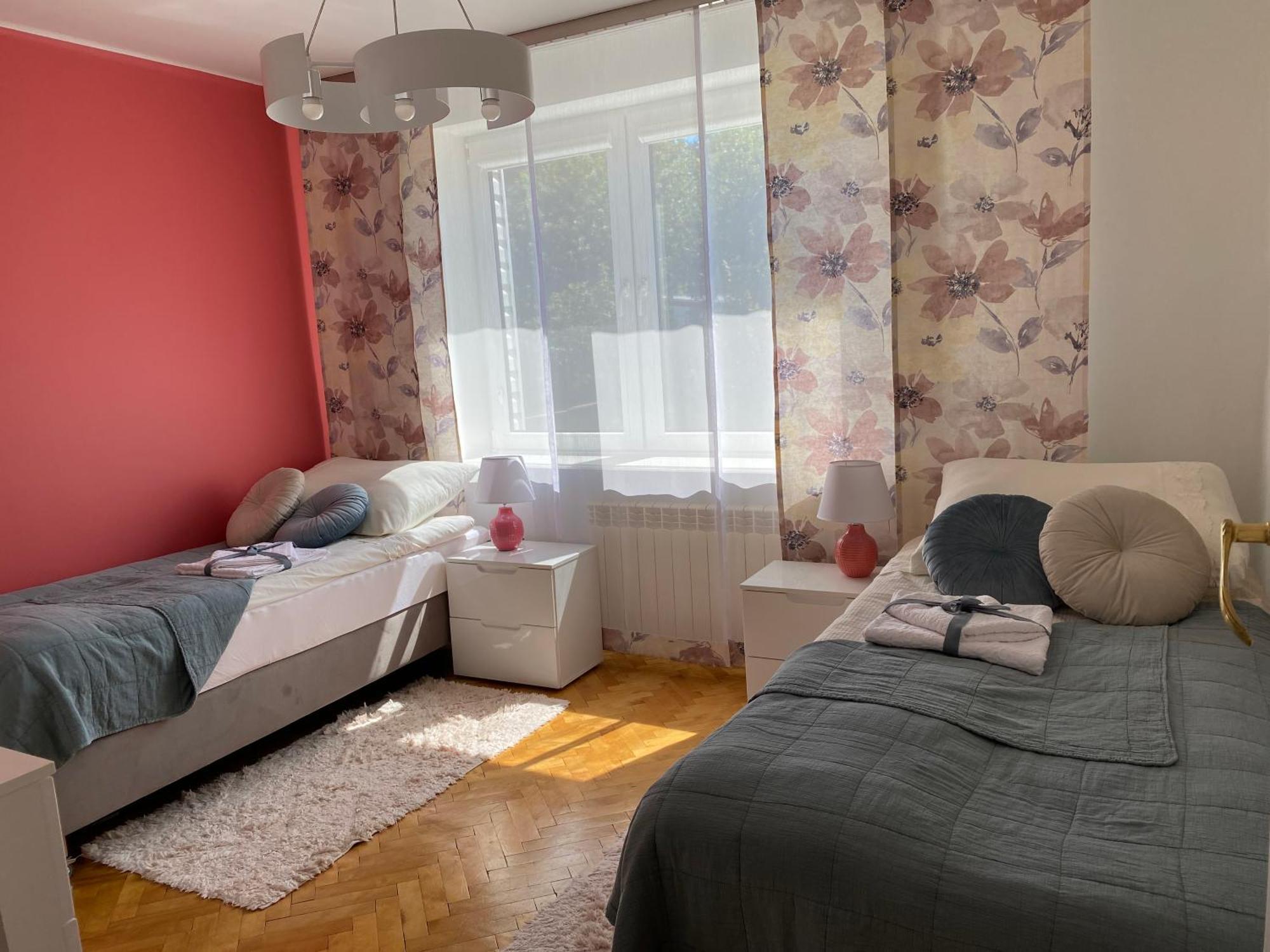 Przytulny Dom Pod Jabloniami Przy Targach Kielce Villa Exteriör bild
