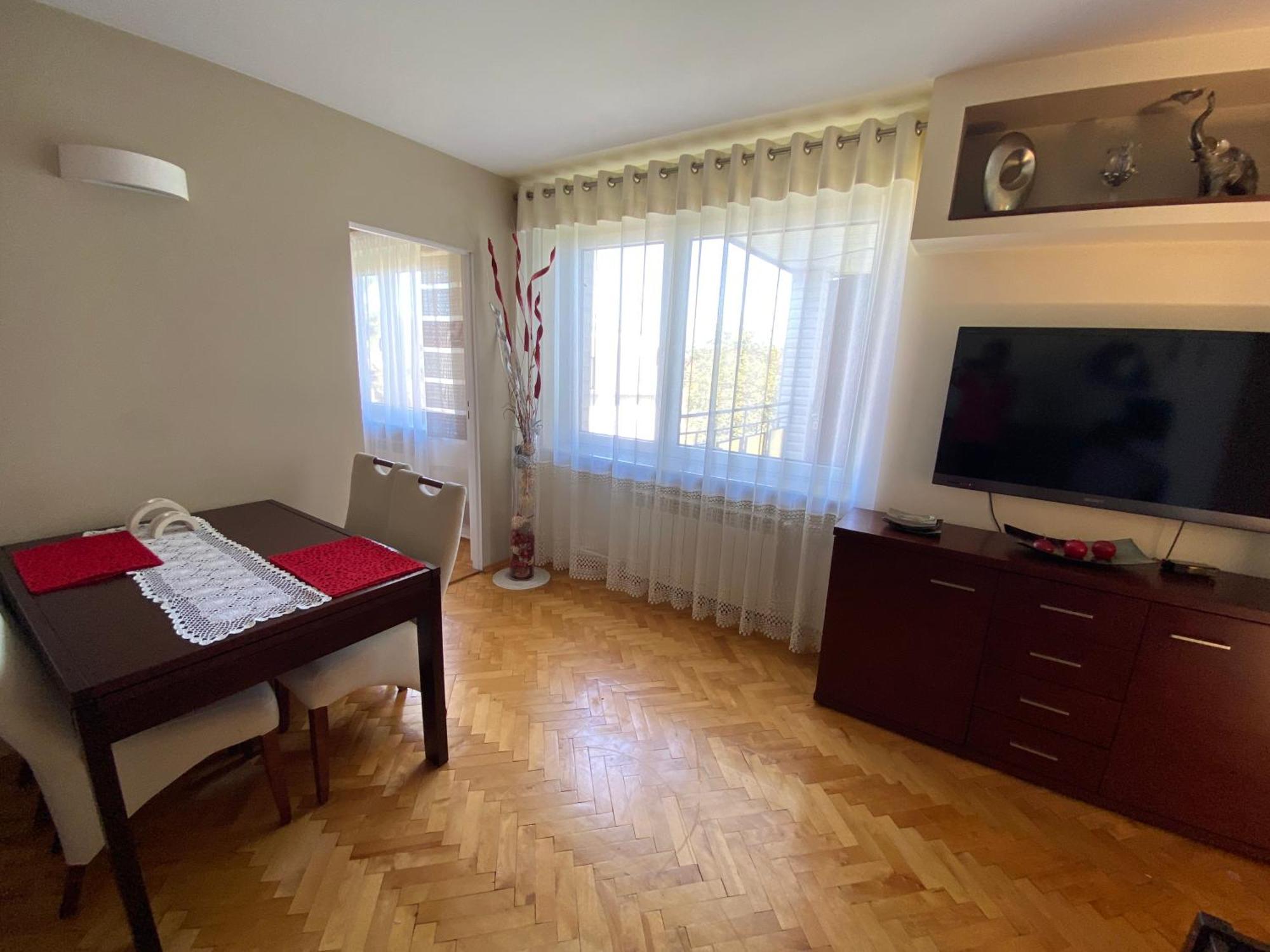 Przytulny Dom Pod Jabloniami Przy Targach Kielce Villa Exteriör bild